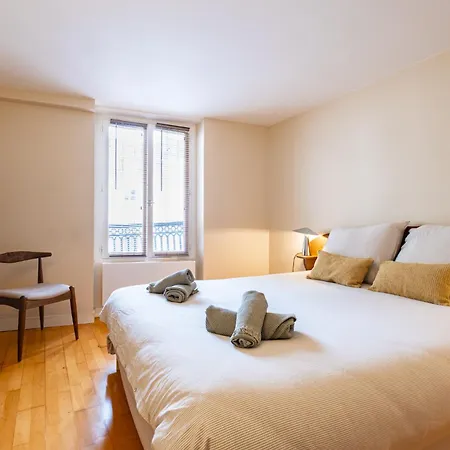Apartment De