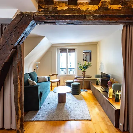 Apartment De